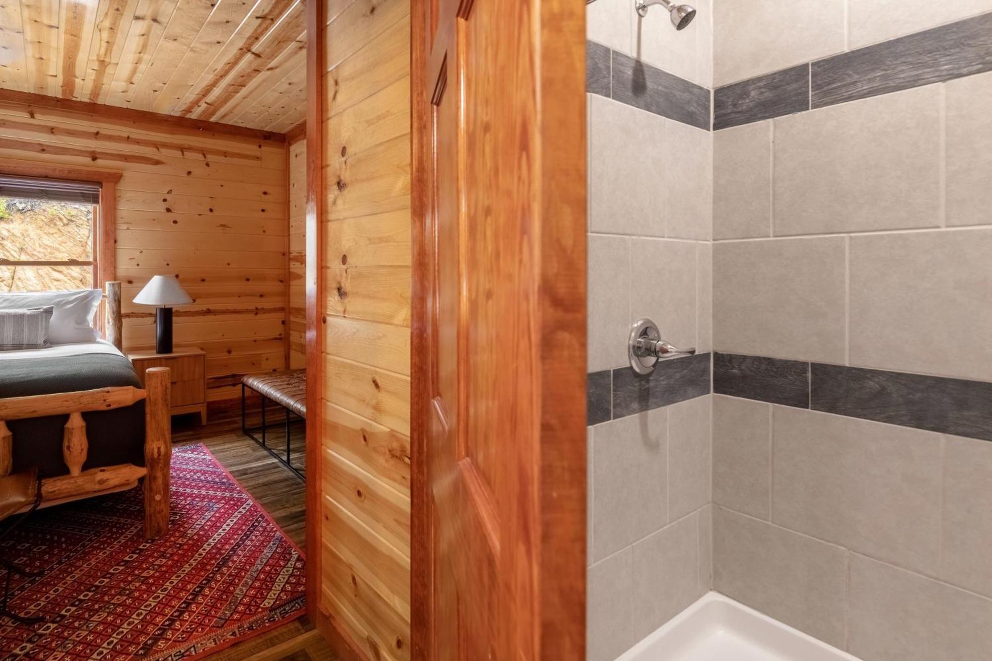 Sugarland By Avantstay Sleeps 28 Home Theatre Two Hot Tubs Indoor Pool Incredible Views Pigeon Forge Exterior photo