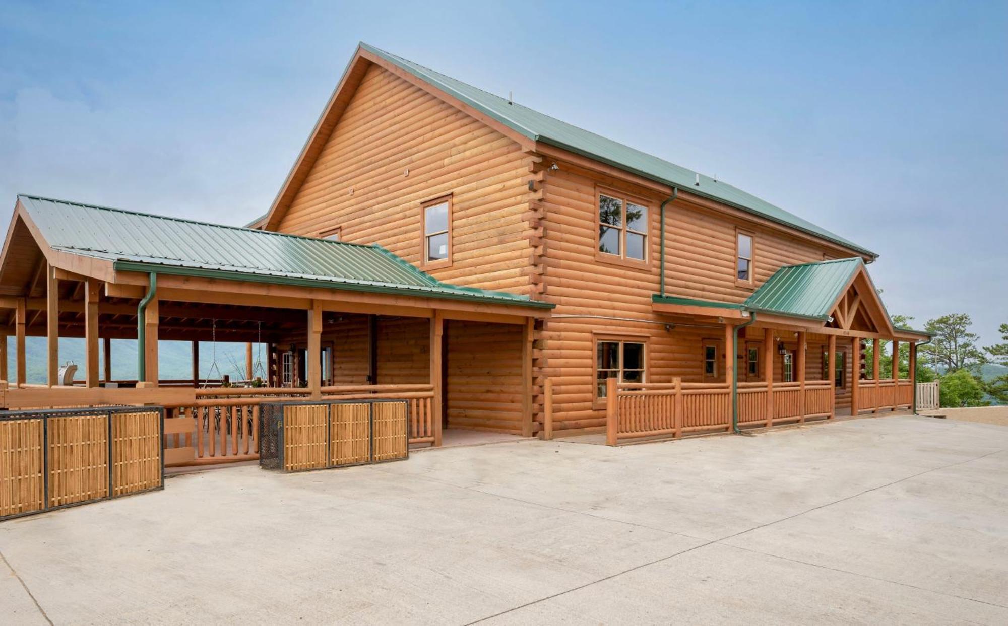 Sugarland By Avantstay Sleeps 28 Home Theatre Two Hot Tubs Indoor Pool Incredible Views Pigeon Forge Exterior photo