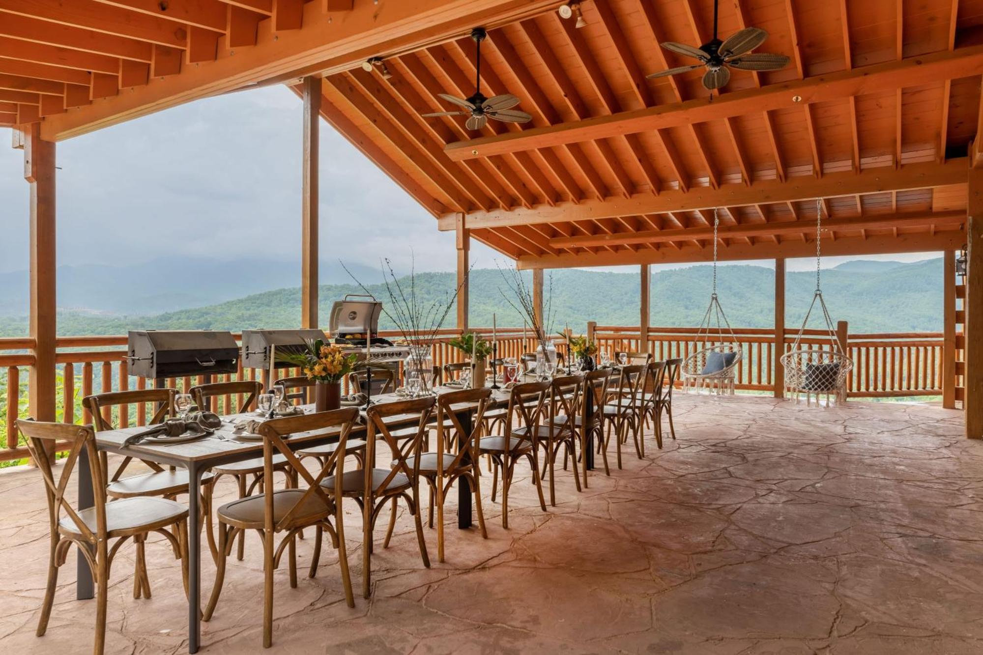 Sugarland By Avantstay Sleeps 28 Home Theatre Two Hot Tubs Indoor Pool Incredible Views Pigeon Forge Exterior photo