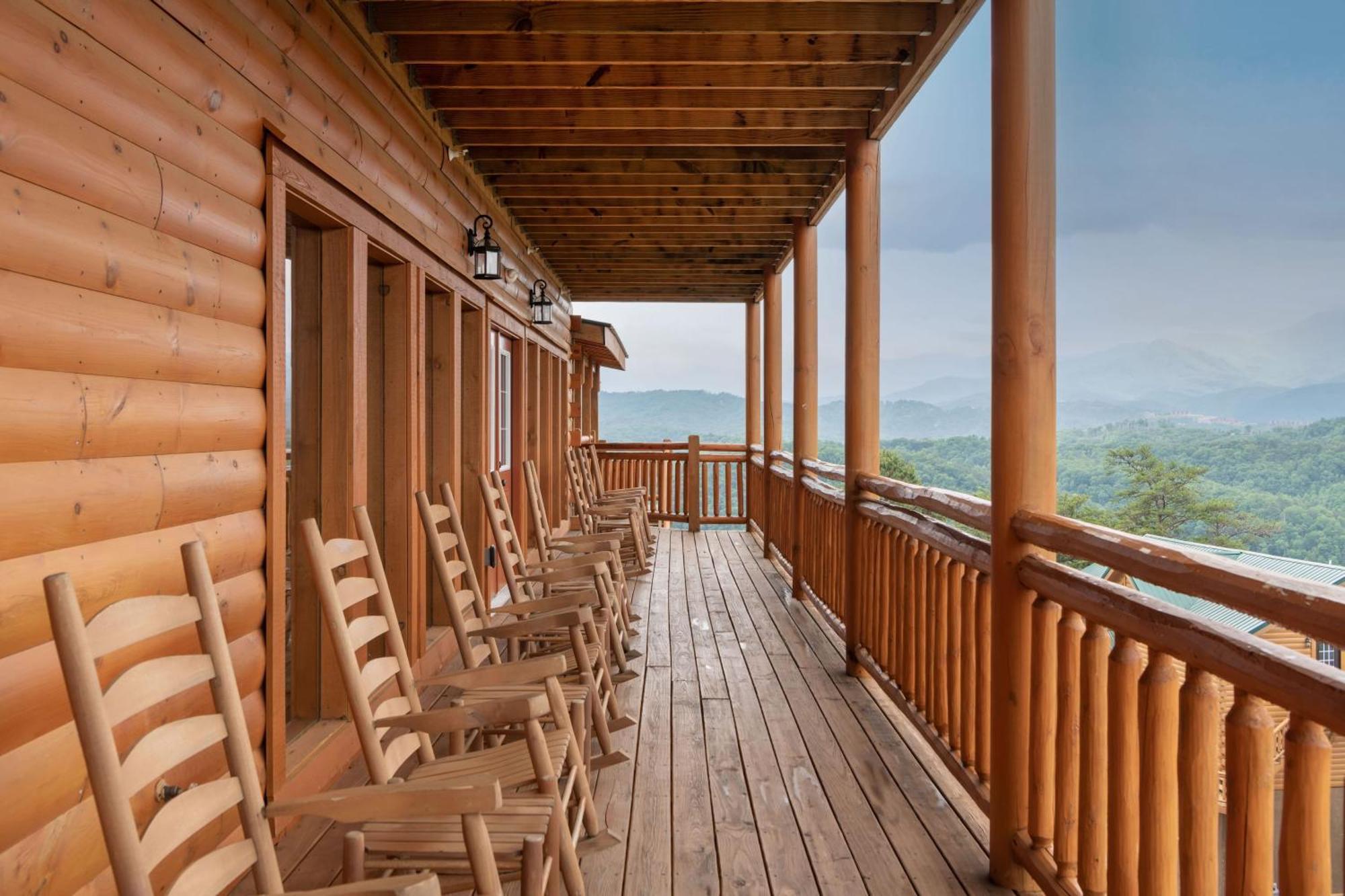 Sugarland By Avantstay Sleeps 28 Home Theatre Two Hot Tubs Indoor Pool Incredible Views Pigeon Forge Exterior photo