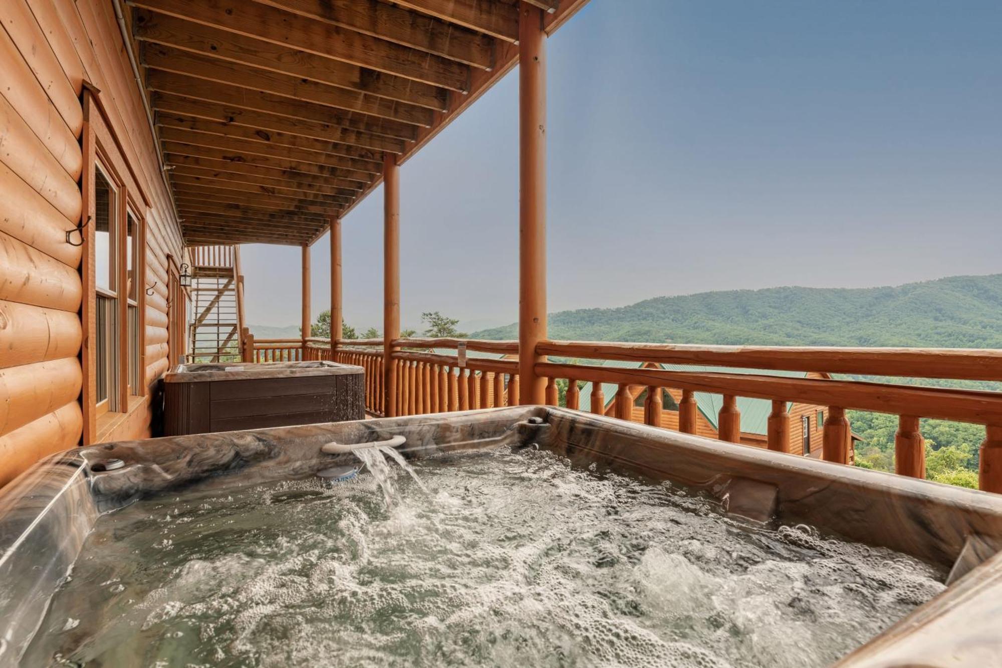 Sugarland By Avantstay Sleeps 28 Home Theatre Two Hot Tubs Indoor Pool Incredible Views Pigeon Forge Exterior photo